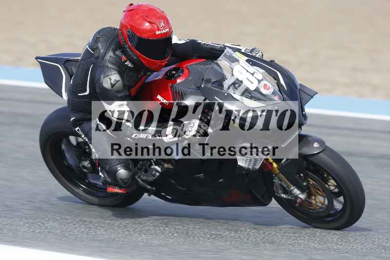 /Archiv-2025/01 24.-27.01.2025 Moto Center Thun Jerez/rot-red/89